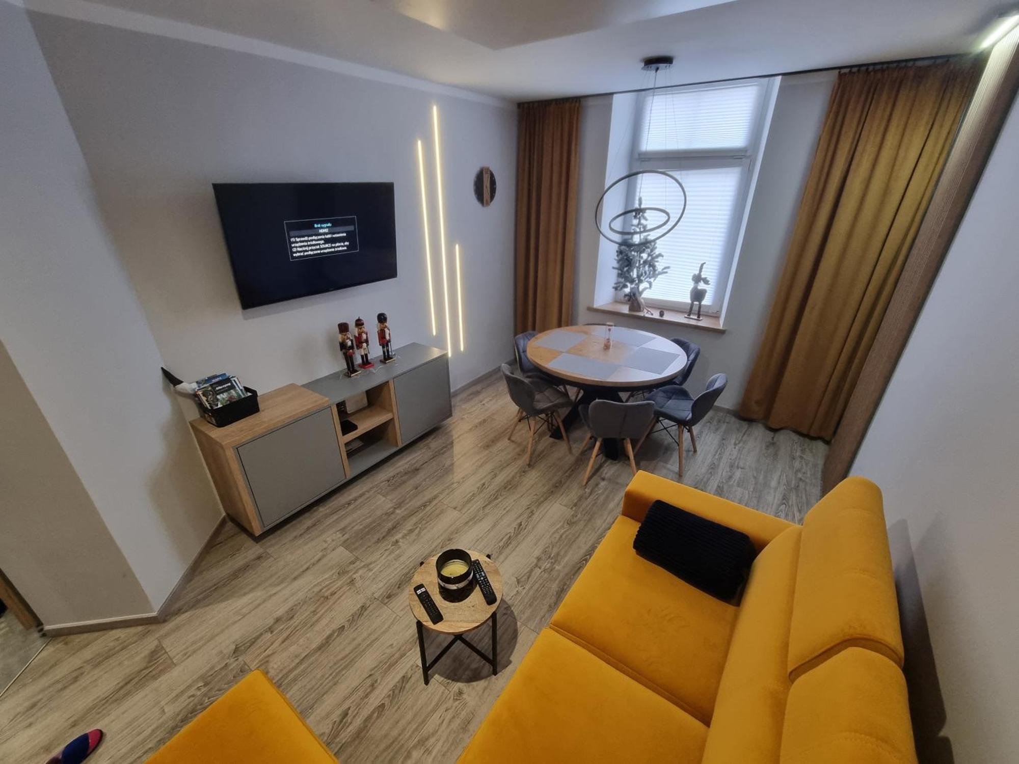 Apartament Lux Lemon Jelenia Gora Ngoại thất bức ảnh